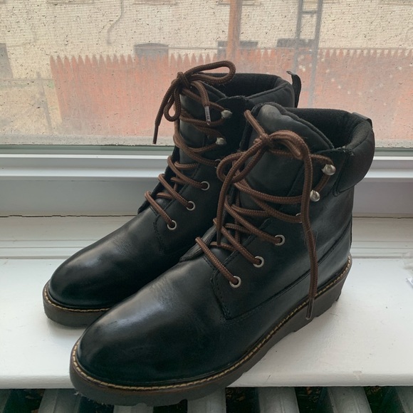 Cougar weatherproof boots - Picture 2 of 3